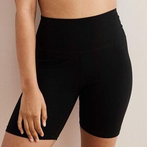 Aerie Chill Play Move Black Bike Shorts Women's Size Medium Stretch 7"‎ Inseam